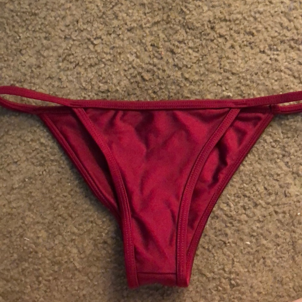 Bathing suit - Picture 2 of 6